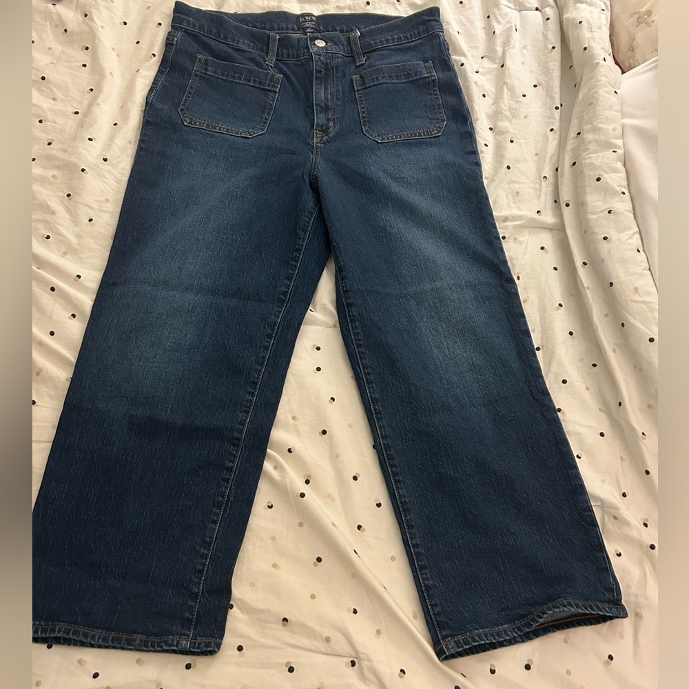 Cropped wide leg jeans